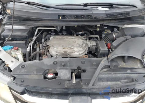 2014 Honda Odyssey Lx z USA, uszkodzony, nr VIN 5FNRL5H26EB058589